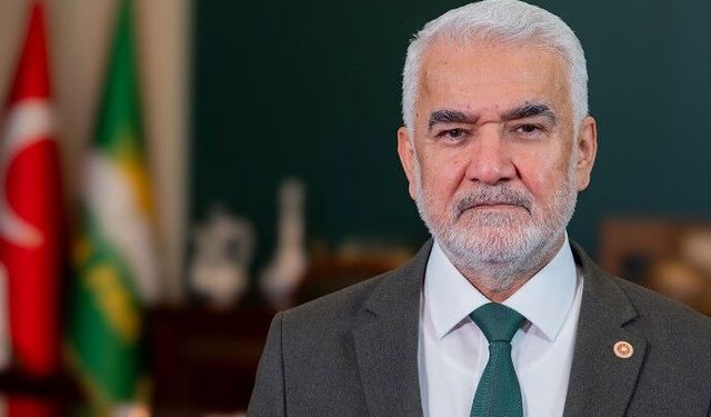 HÜDA PAR Genel Başkanı Yapıcıoğlu'ndan mezuniyet törenindeki ayet hazımsızlığına tepki!