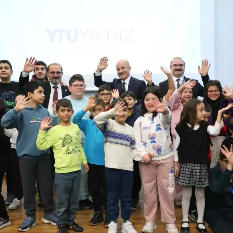 YÖK Başkanı Özvar otizmli öğrencilerle bir araya geldi!