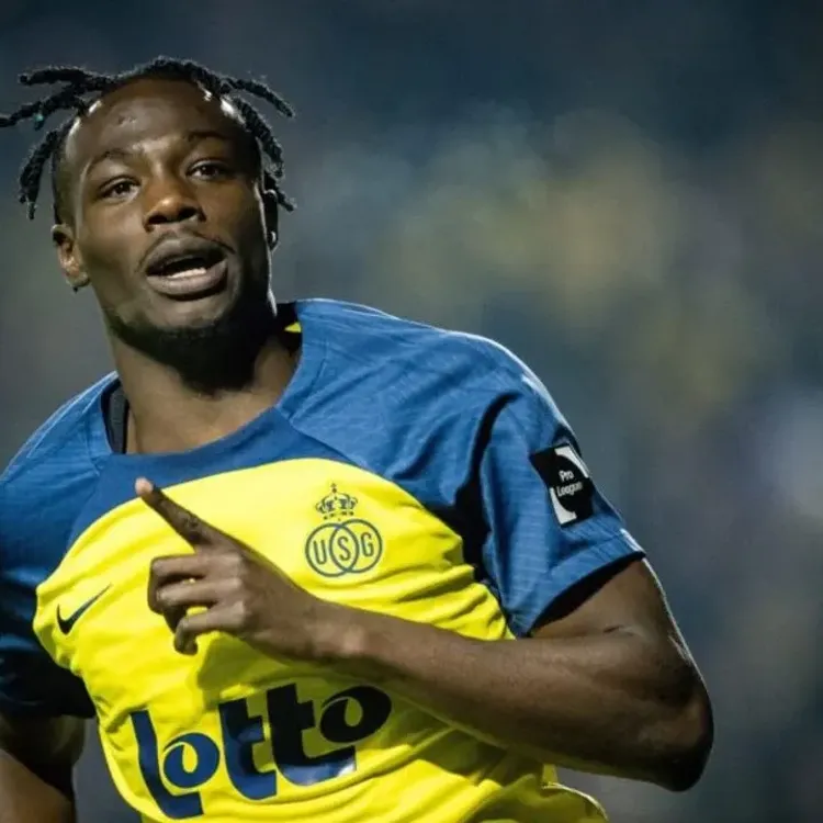 Beşiktaş yeni golcünün peşinde: Promise heyecanı