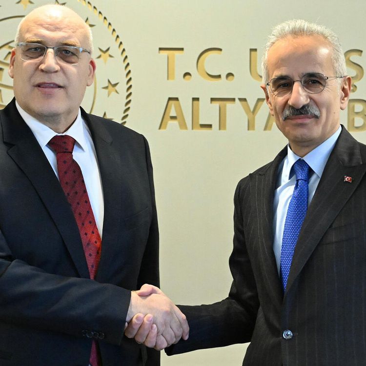 Bakan Uraloğlu, Filistin’in Ankara Büyükelçisi Abu Jaish’i ağırladı