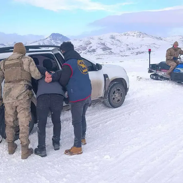 Ağrı'da Organize Suç Ağına Operasyon: 29 Milyon TL'lik Trafik Deşifre Edildi