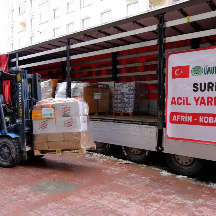 Umut Kervanı yardım tırı Suriye’ye doğru yola çıktı!
