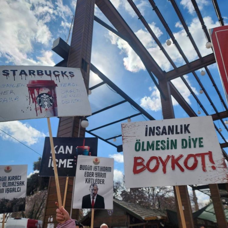 Kayseri’de Boykot Kararlılığı: Cumhuriyet Meydanı’nda İşgal Rejimine Tepki Sürüyor