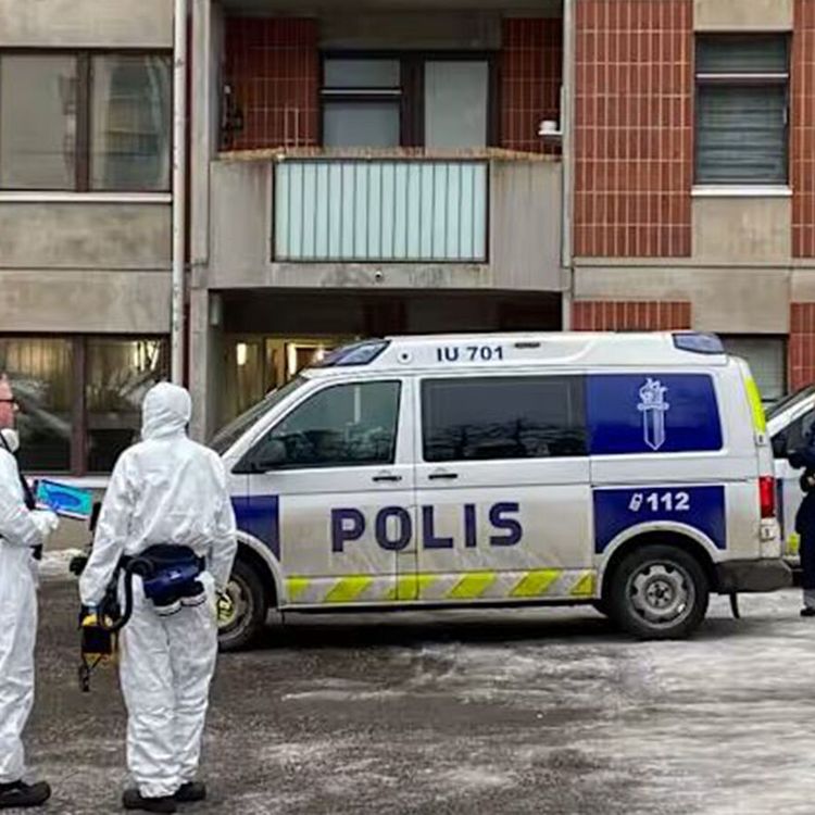 Finlandiya’da Irkçı Kundaklama: Somalili Aile Yangında Yok Oldu