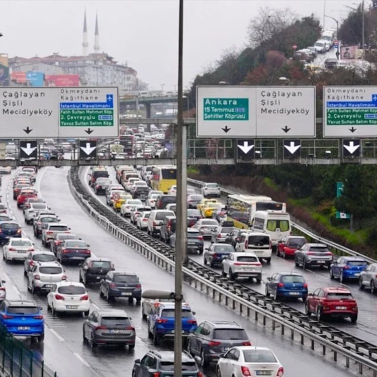İstanbullunun trafik çilesi!
