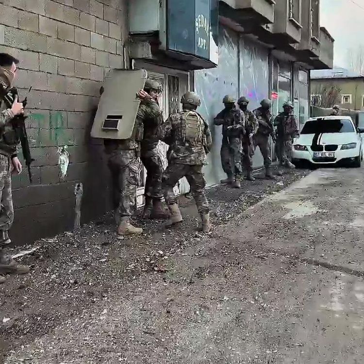 Siber Suçlarla Mücadelede Operasyon: 20 Milyar Liralık Vurgun Çökertildi