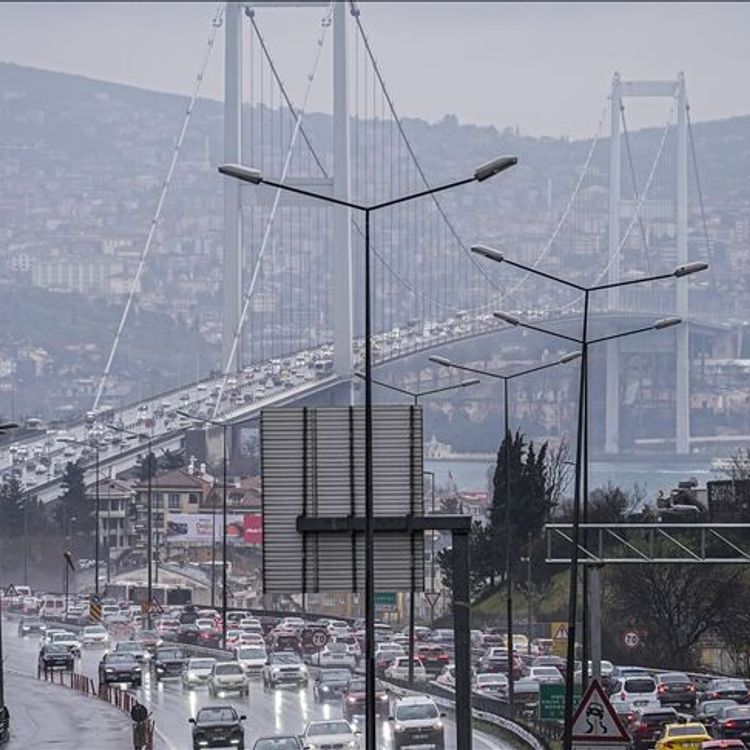 İstanbul'da bayramın birinci günü trafik kilitlendi!