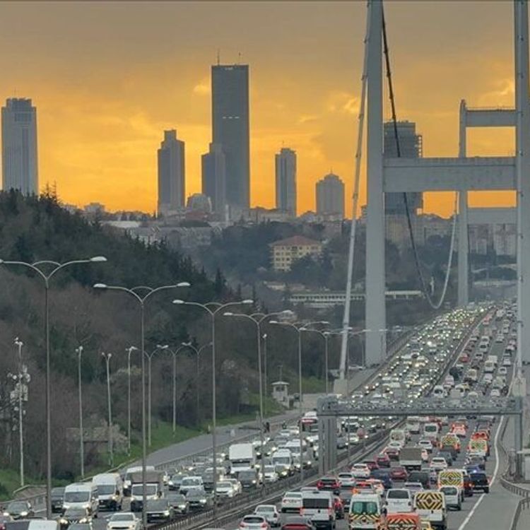 İstanbul'da trafik çilesi: Akşam saatlerinde trafik kilitlendi!