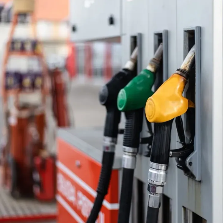 Dünyada benzinin en ucuz olduğu 10 Arap ülkesi