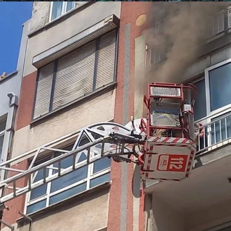 Apartmanda yangın faciası: 1 kişi hayatını kaybetti