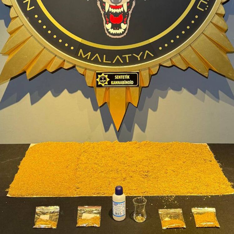 Malatya'da sokak satıcılarına narkotik operasyonu!