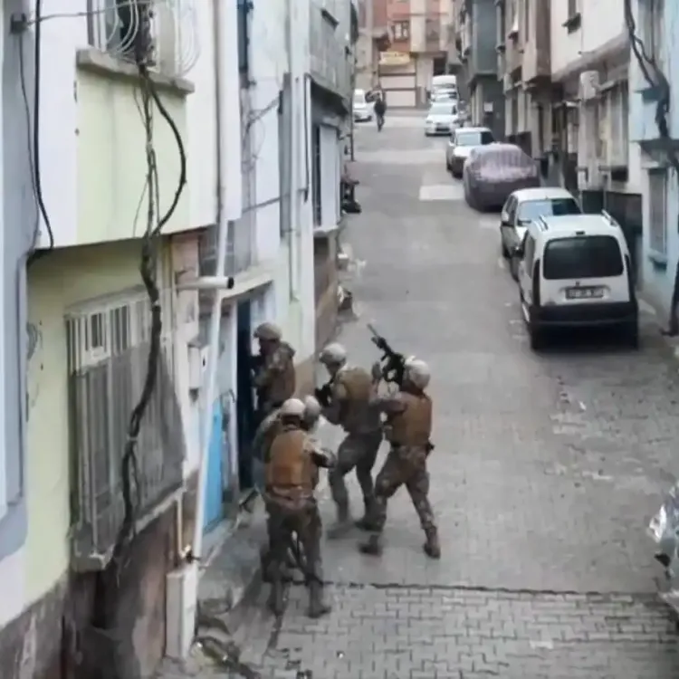 56 ilde DAİŞ operasyonu: 525 kişi gözaltına alındı