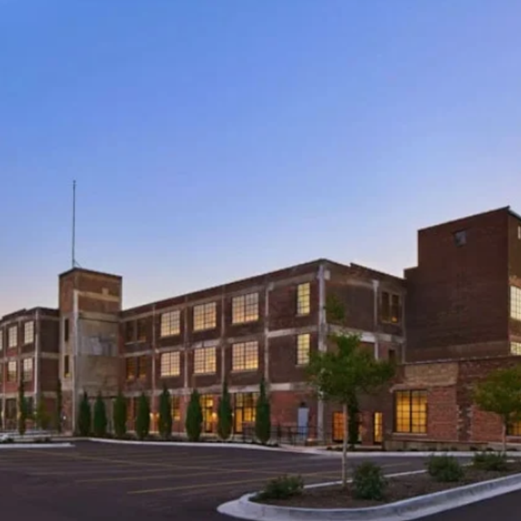 Eski kağıt fabrikası (120 yıllık) 90 dairelik bir konut sitesine çevrildi