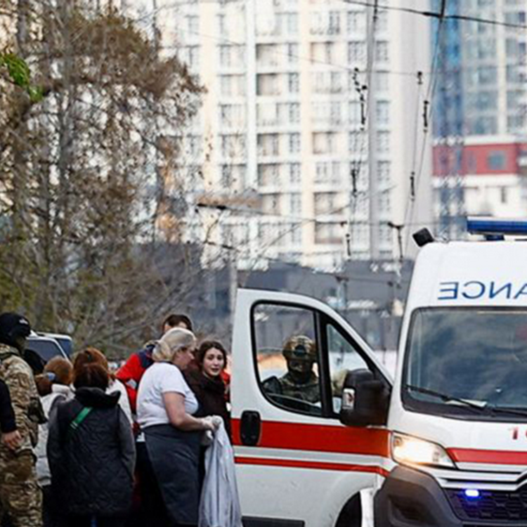 Kiev'de bir saldırganın sokakta ateş açması sonucu 5 kişi öldü