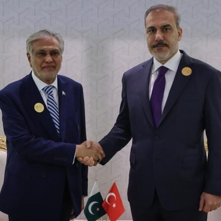 Bakan Fidan, Pakistanlı mevkidaşı Dar ile görüştü!