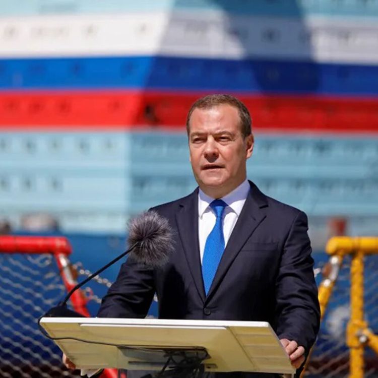 Medvedev: Tahran, Washington’a boyun eğmedi!