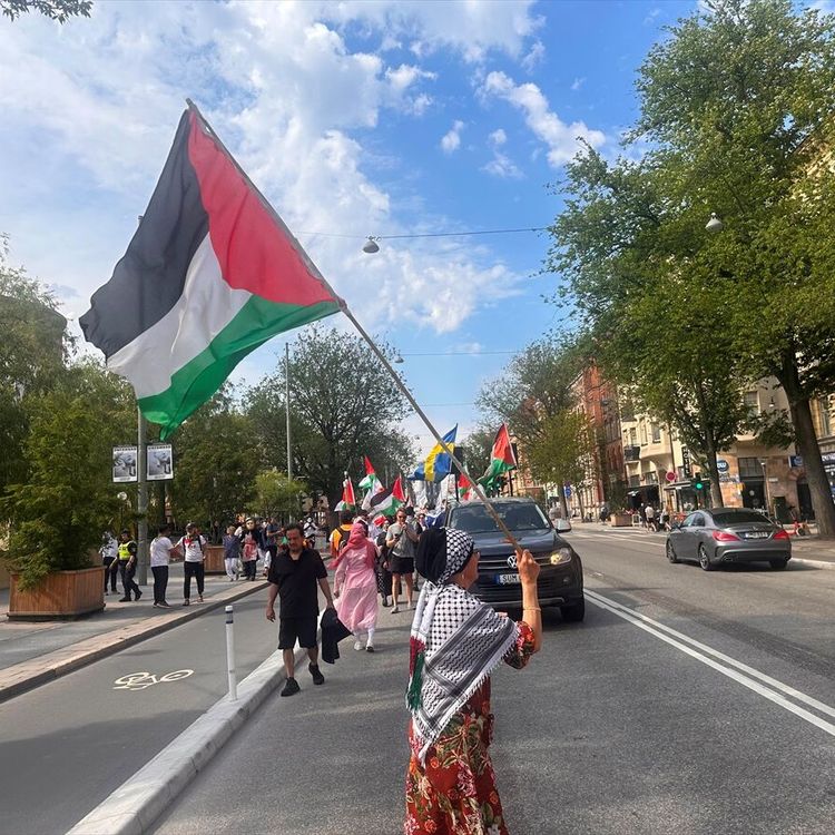 İsveç'te israil protesto edildi!