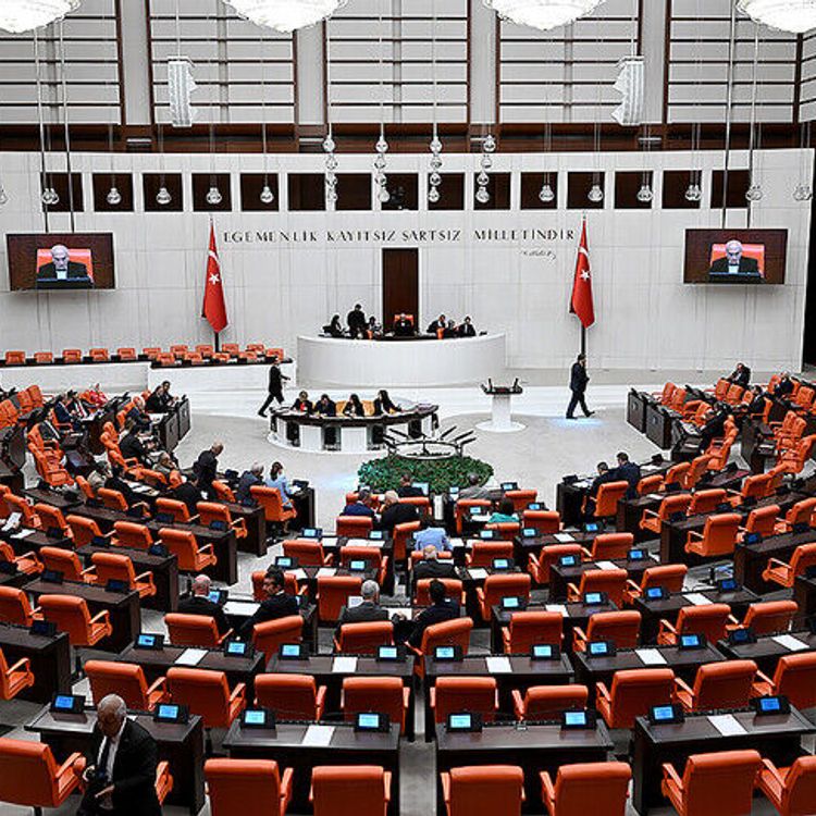 Emniyet Teşkilatı ve basına yönelik düzenlemeleri de içeren kanun teklifi TBMM Genel Kurulunda