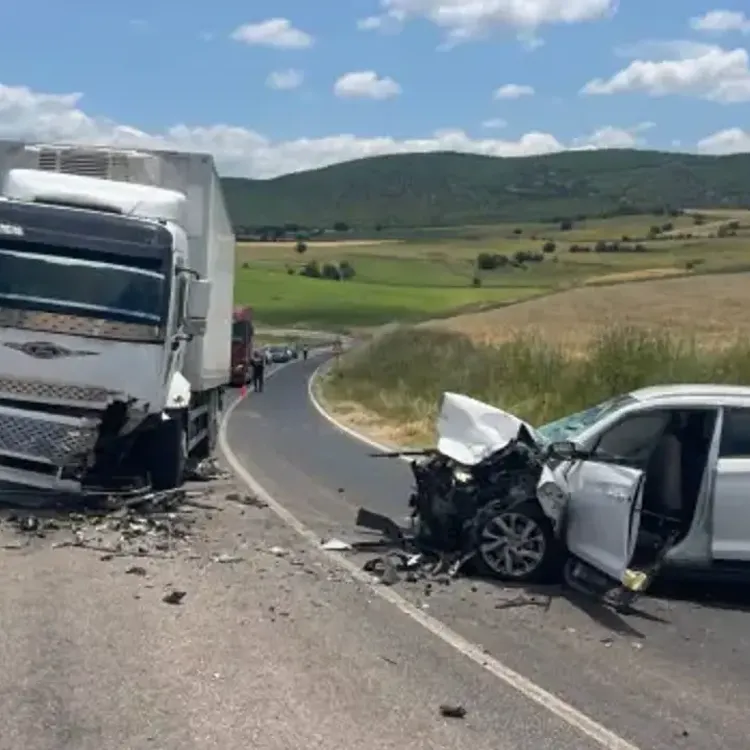 Tokat'ta kamyon ile cip çarpıştı!