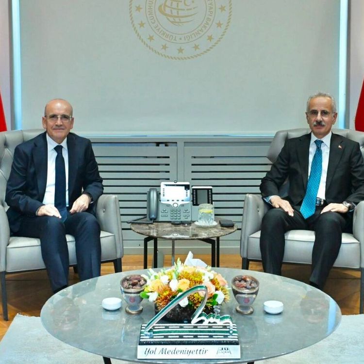 Bakan Şimşek, Ulaştırma ve Altyapı Bakanı Uraloğlu ile görüştü!