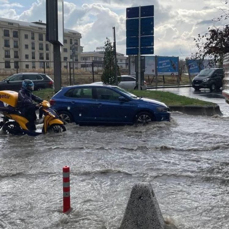 İstanbul ve Ankara su altında!