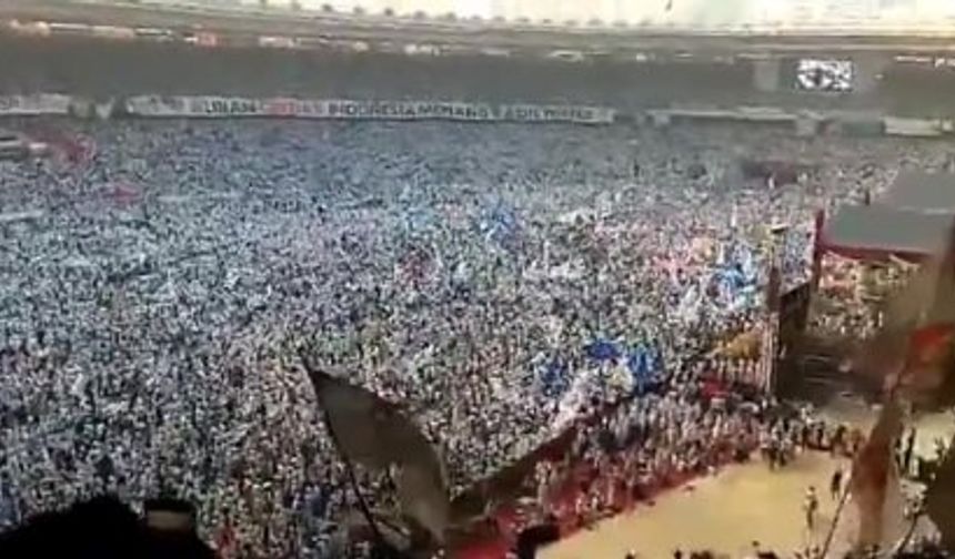 Endonezya'da binlerce Müslüman Mevlid Kandil'i için bir araya geldi