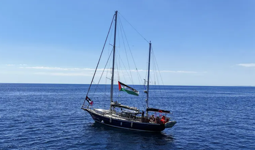 Gazze yolundaki Madleen'den son dakika! Sirenler çalıyor