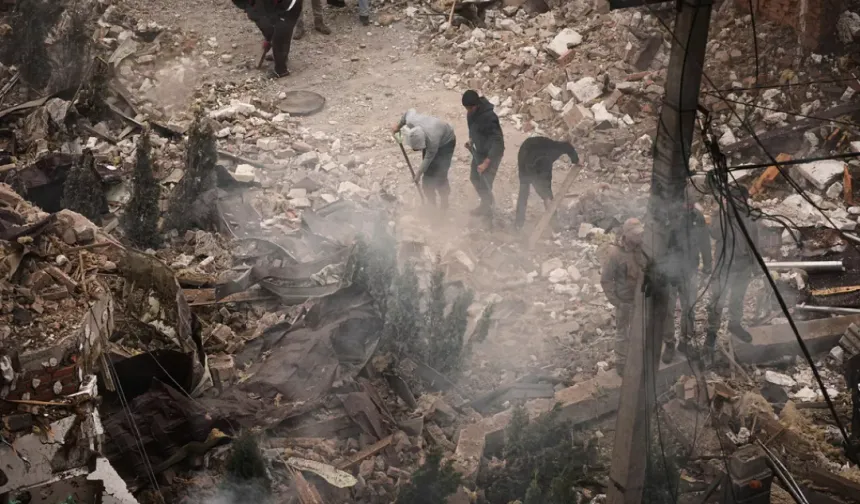 Ukrayna'ya 1000'e yakın İHA ile saldırı düzenlendi!