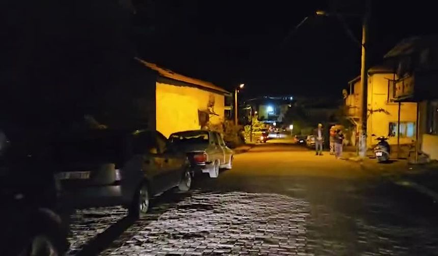 Balıkesir'de halk sokaklarda