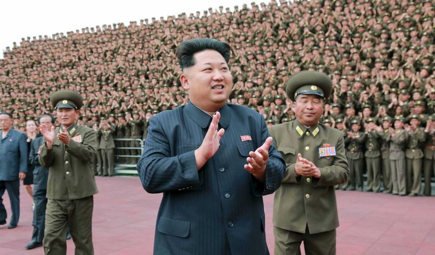 Kim Jong-un, Rusya'daki görevden dönen birliği kabul etti