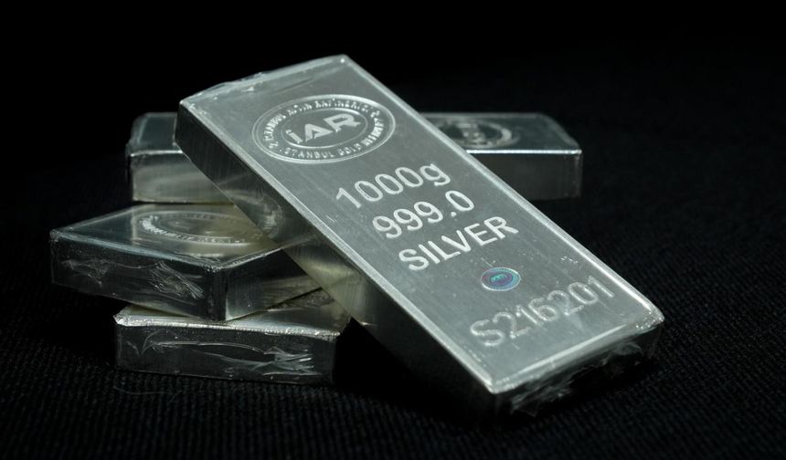 Fakirin altını gümüş rekor kırdı