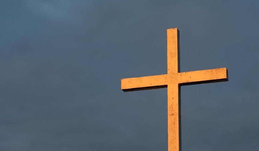 Avrupa'da Kiliseler Epstein Merkezine Döndü: Binlerce Çocuk İstismar Edildi!