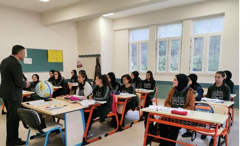 Öğretmen istihdamında yeni dönem: 10 soruda Milli Eğitim Akademisi