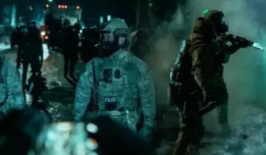 ABD'de sokaklar savaş alanına döndü!