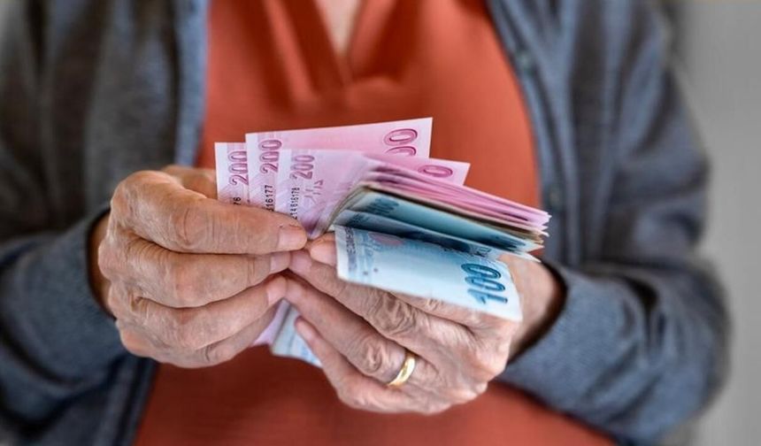 Emekli maaşları tümden değişiyor! SGK hazırlıklara başladı