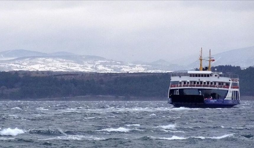 Fırtına nedeniyle Gökçeada ve Bozcaada seferleri iptal edildi
