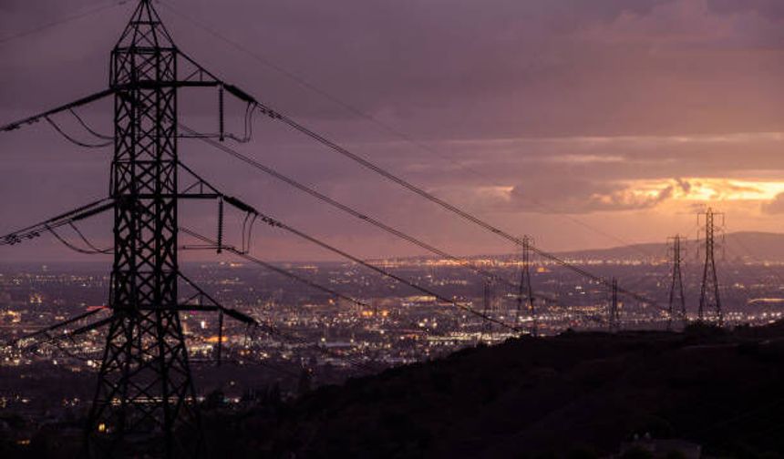 Hazırlıksız yakalanmayın: Adana'da yarın elektrik kesintisi 8 saat sürecek