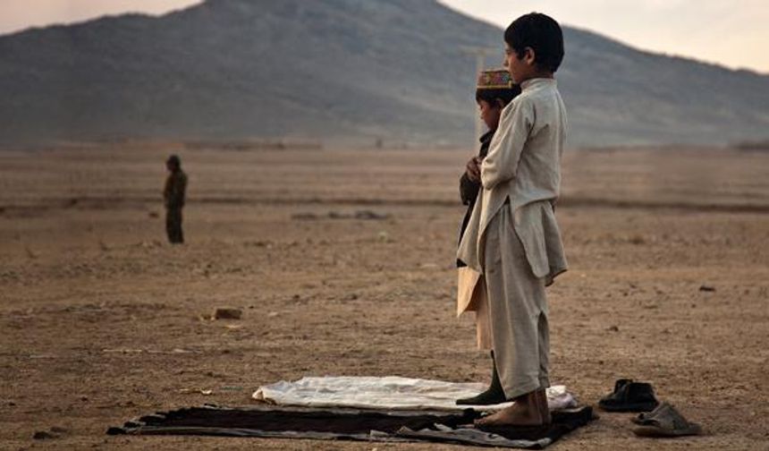 Namaz kılmayan kafir olur mu? Namaz kılmamanın cezası nedir?