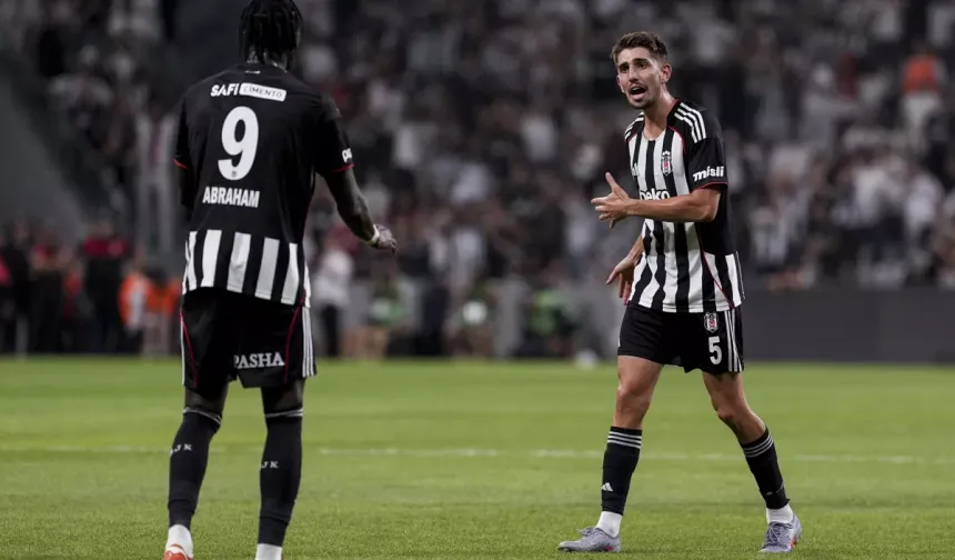 Beşiktaş, yıldız futbolcusunun transferini duyurdu