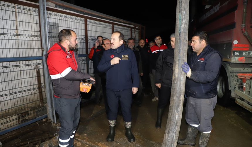 Uşak'ta dere taştı: AFAD Başkanı incelemelerde bulundu!