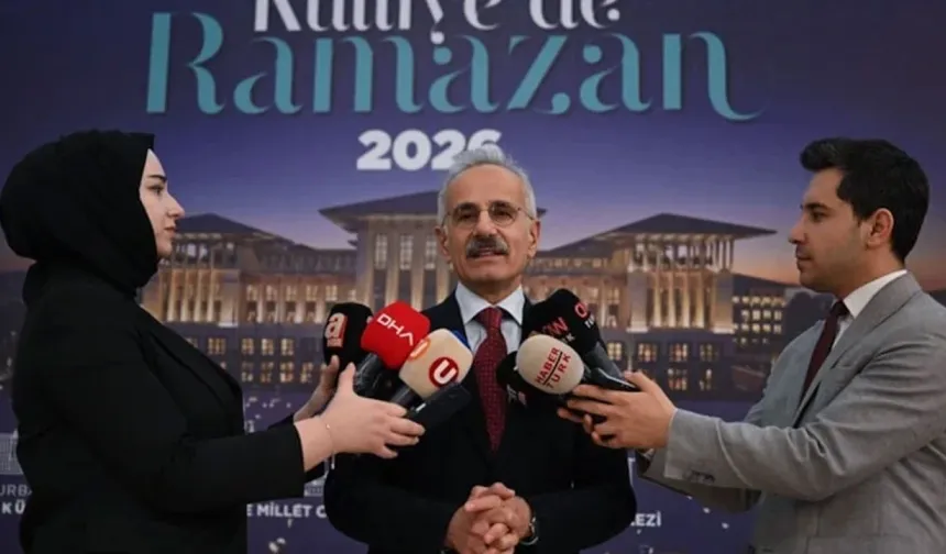 Bakan Uraloğlu duyurdu: 15 yaş altındakiler sosyal medya hesabı açamayacak!