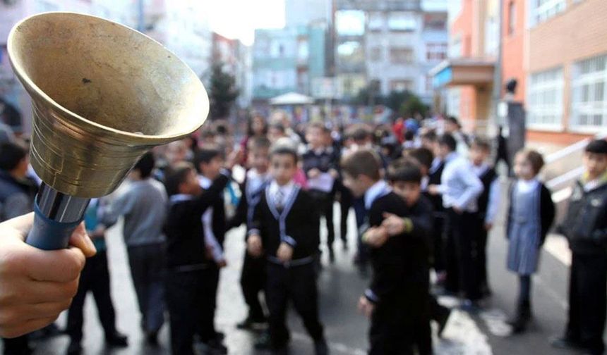 Ara tatil sona erdi: Yarın ders zili çalıyor!