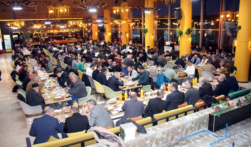 HÜDA PAR Sözcüsü Serkan Ramanlı Ağrı’da Halkla İftar Sofrasında Buluştu