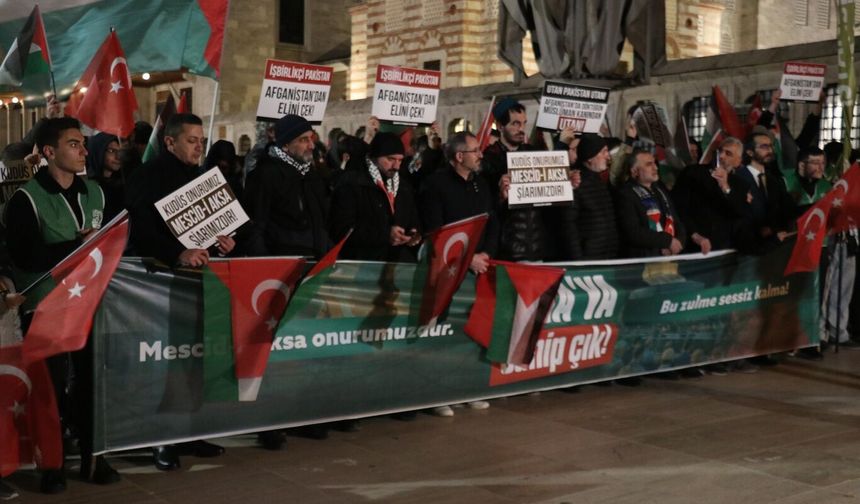 Mescid-i Aksa'nın ibadete kapatılmasına STK'lardan tepki!