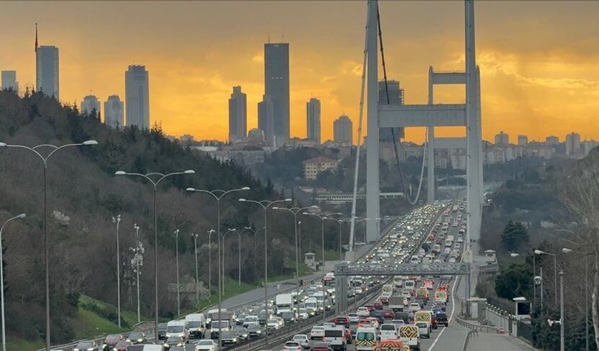 İstanbul'da trafik çilesi: Akşam saatlerinde trafik kilitlendi!