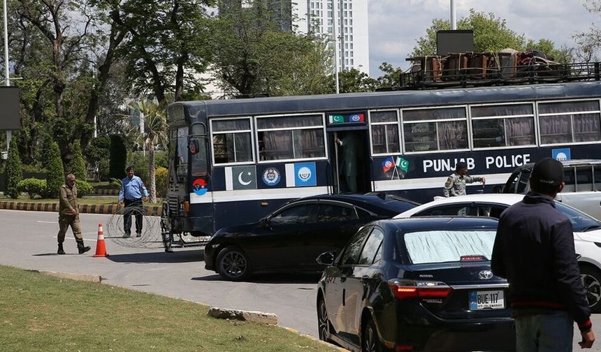 Müzakere hazırlığı! İslamabad'a giriş çıkışlar kapatıldı