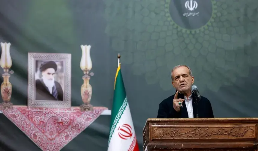 Pezeşkiyan: Savaş istemiyoruz, teslimiyeti de reddediyoruz