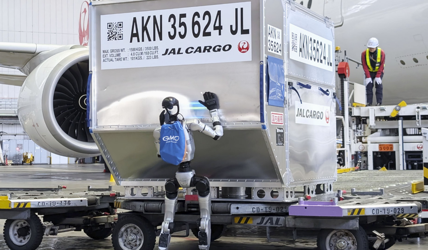 Çalışanlara kötü haber: Robotlar bagaj görevlisi oluyor