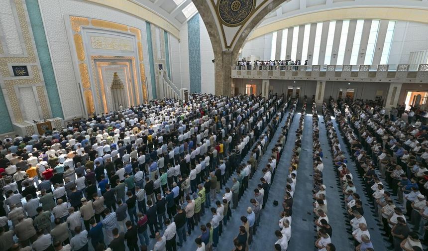 Cuma Hutbesinde merhamet eğitimi vurgusu