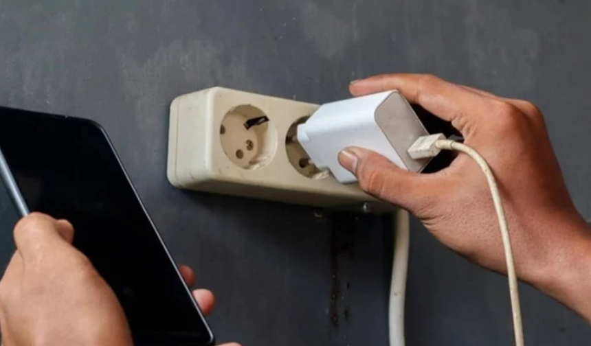 Sabaha kadar telefonu şarjda bırakan herkesi yakından ilgilendiren bir durum